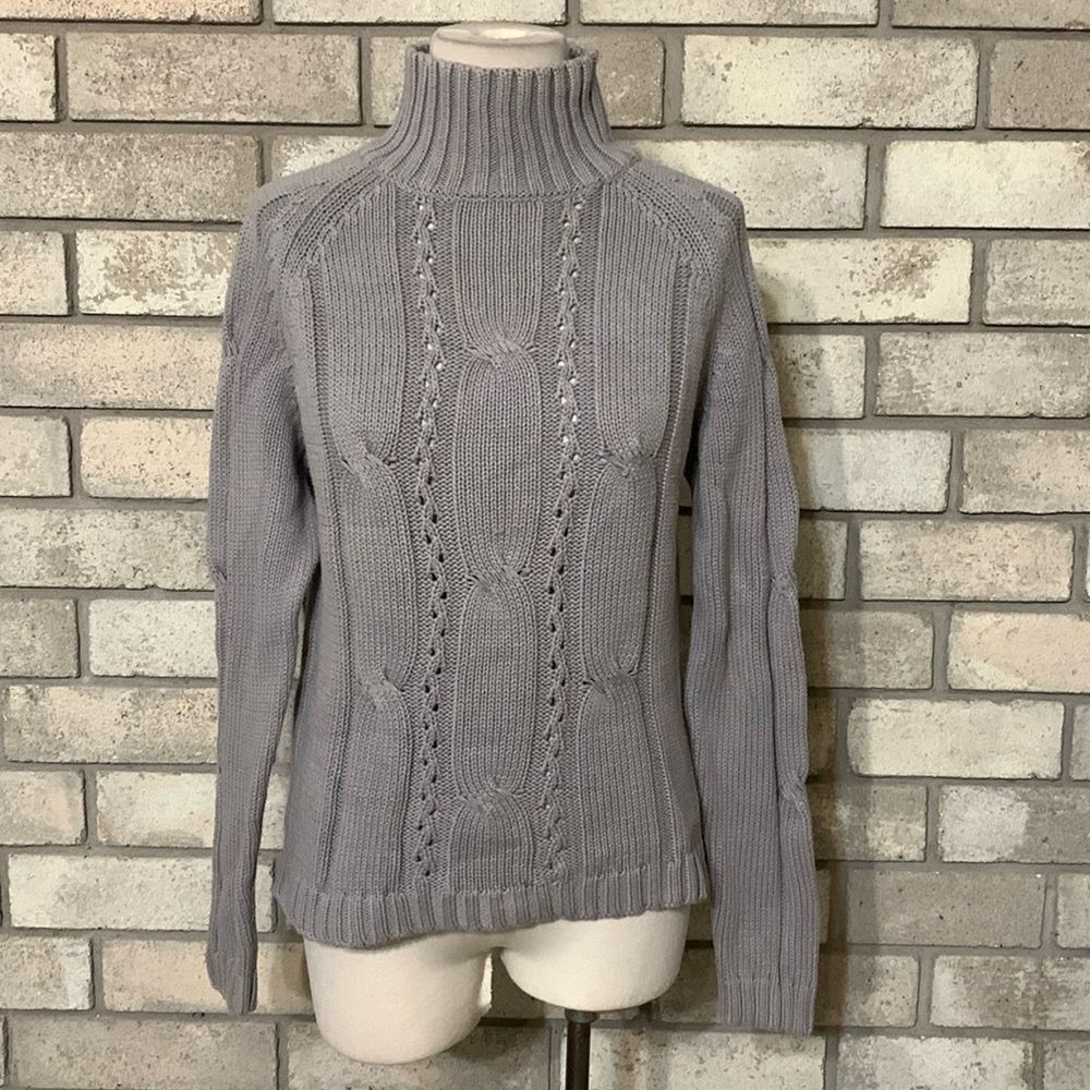 3for$20 sweater medium runs on shorter side